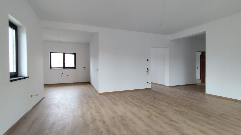 Casa noua de vanzare, nivel parter, living generos si 3 dormitoare - Poză 8