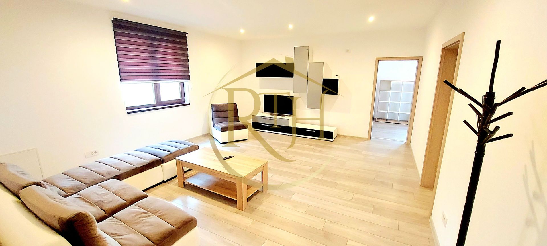 Oferim spre inchiriere apartament spatios, 3 camere, Bloc Nou, Braytim - Poză 3