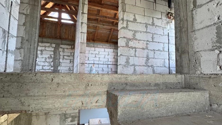 99.900 Euro casa+teren 1000 mp(concesiune) in com Sendreni - Poză 8