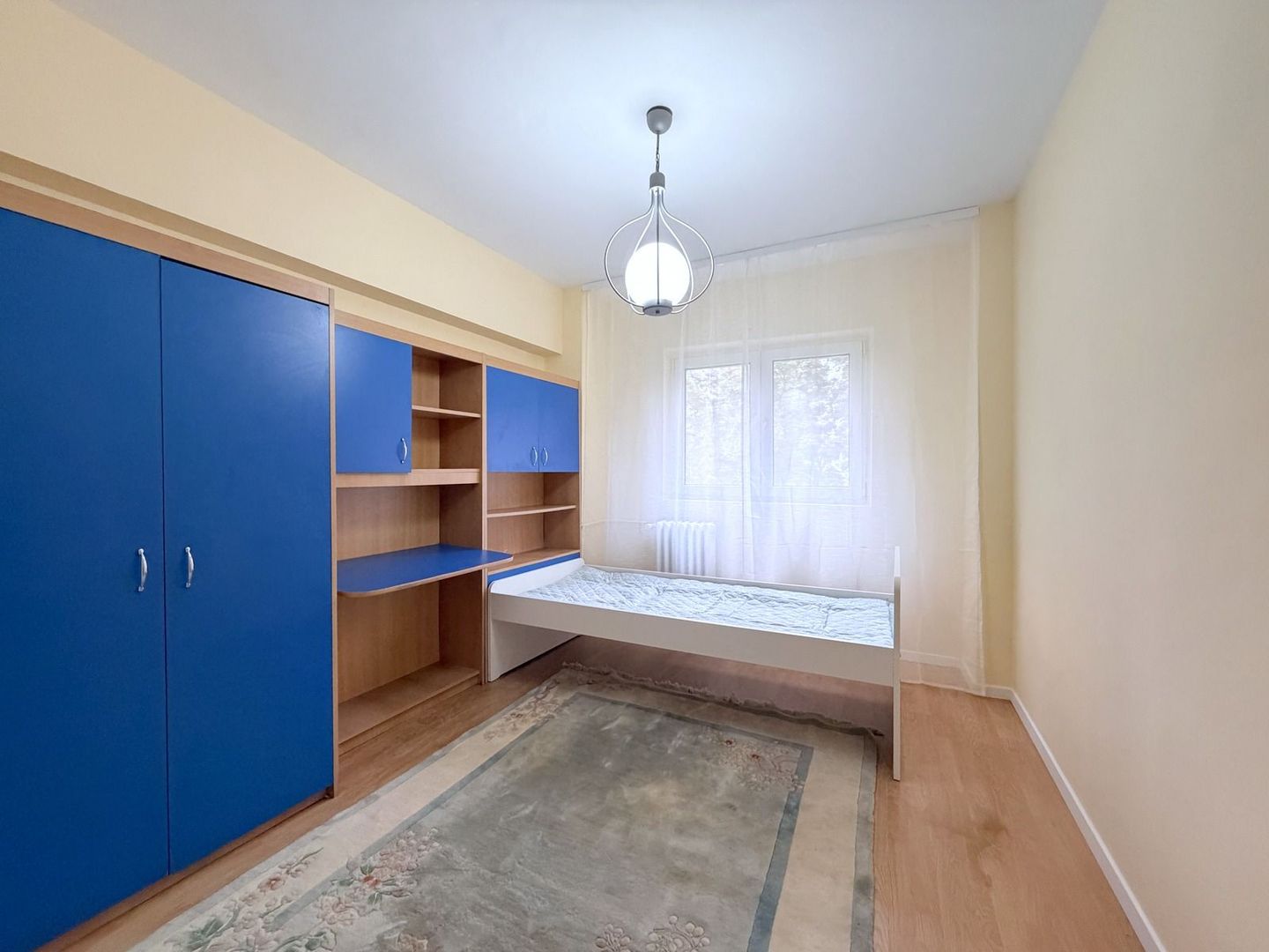 4 camere etaj 2 bloc 1982 vedere spate Teiul Doamnei - Poză 4
