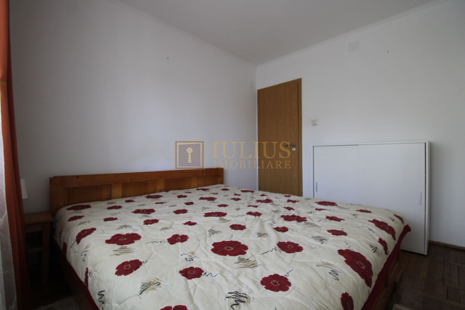 Zona Aradului, 3 camere + 2 bai, centrala proprie. - Poză 6