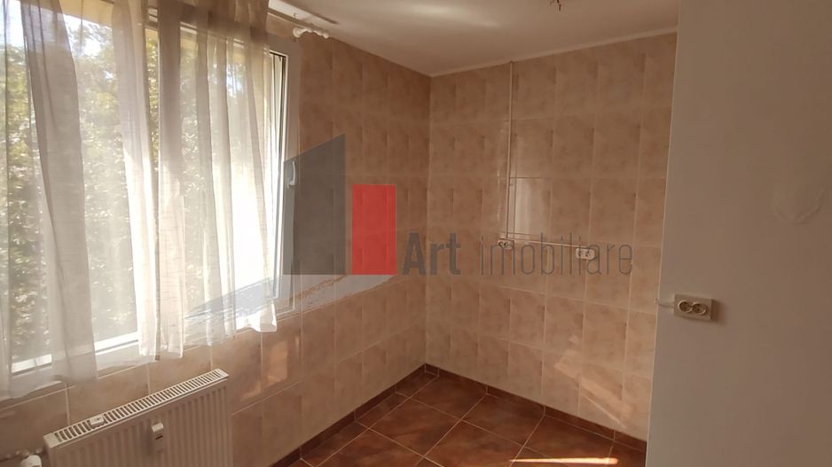Vânzare apartament 4 camere decomandat Bd. Brâncoveanu - Izvorul Mureșului - Poză 16