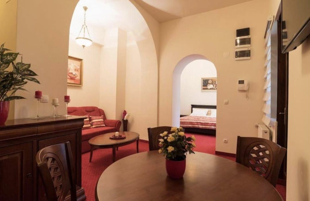 Piata Unirii | 2 Camere | Amenajat Modern. - Poză 1