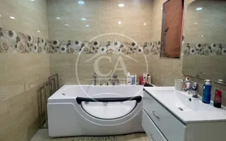 Casă de vânzare cu 4 camere în Cartierul Tineretului, Oradea - Poză 16