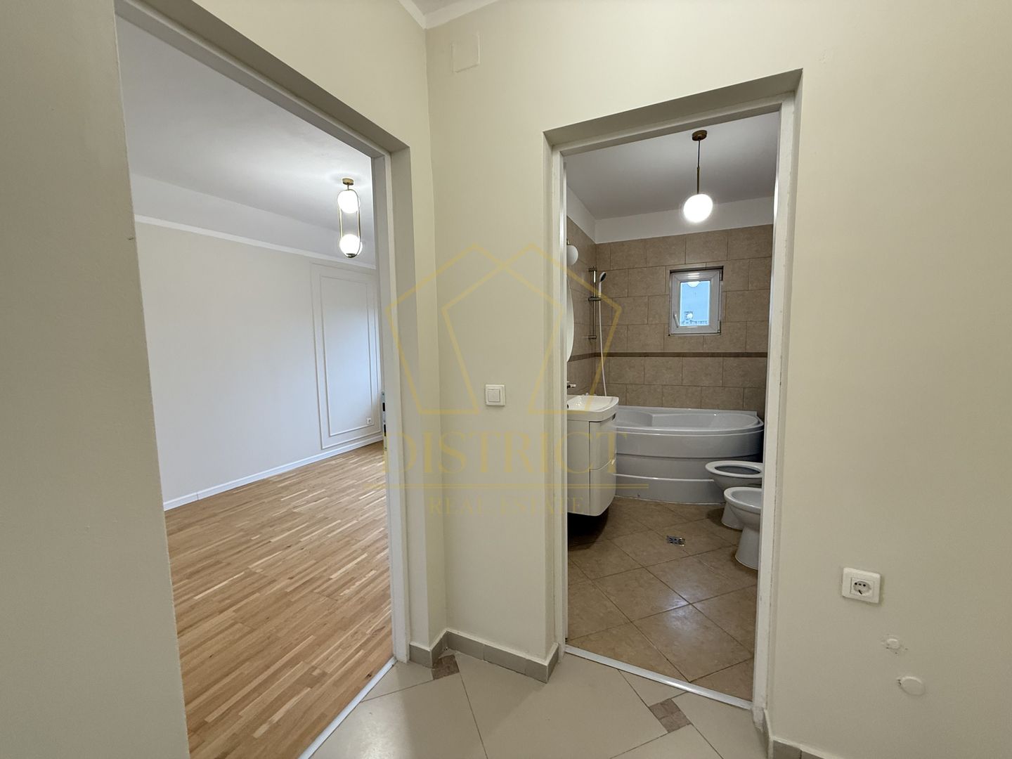 Apartament cu 3 camere | Zona Dambovita - Poză 10
