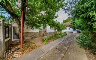 Vila superba, P+E,  Cuvin, 9 camere, 200 mp si teren 1300 mp plus anexa 3 camere - Poză 30