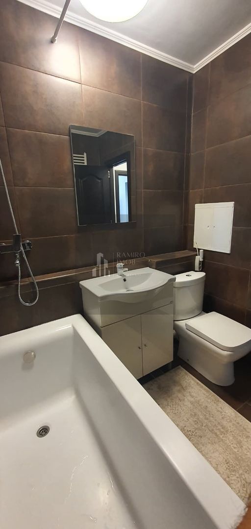 Apartament 2 camere, semidecomandat Rahova - Poză 3