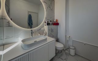 Vilă individuală elegantă, complet mobilată și utilată, lângă parcul și pădurea din Corbeanca - Poză 28