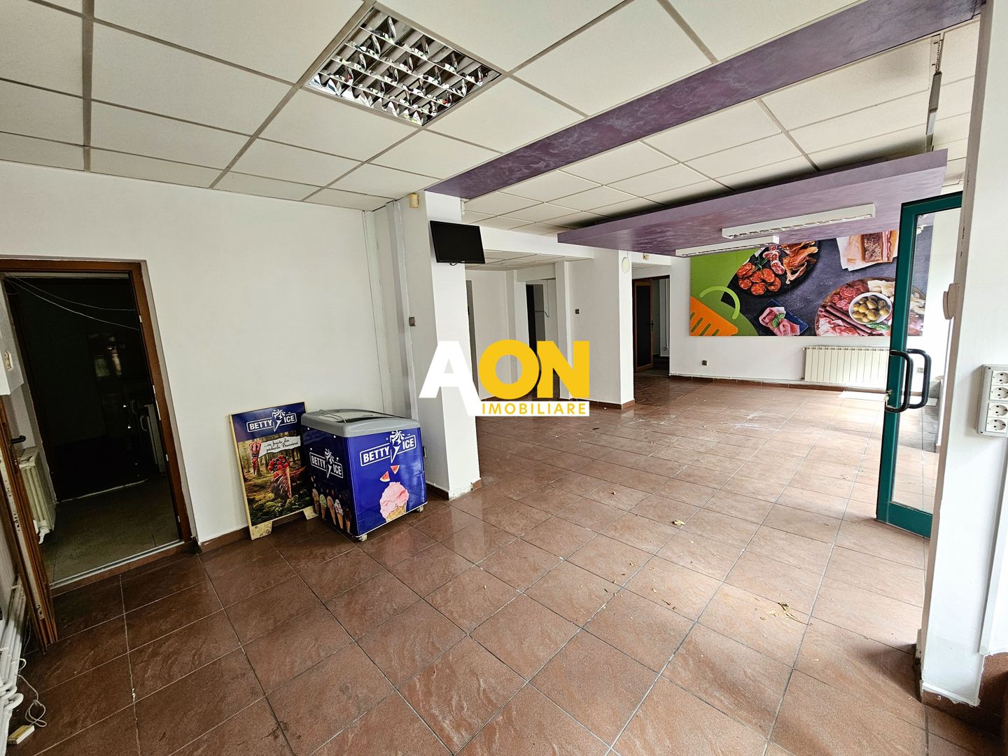 Spatiu comercial cu expunere stradala, 115 mp utili, str. V. Goldis - Poză 3