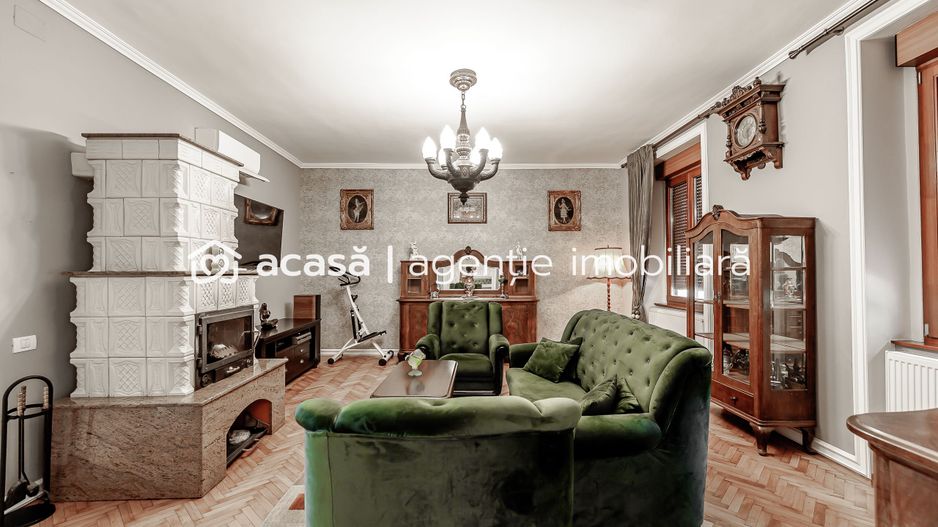 Apartament cu 3 camere ultracentral cu garaj - Poză 1