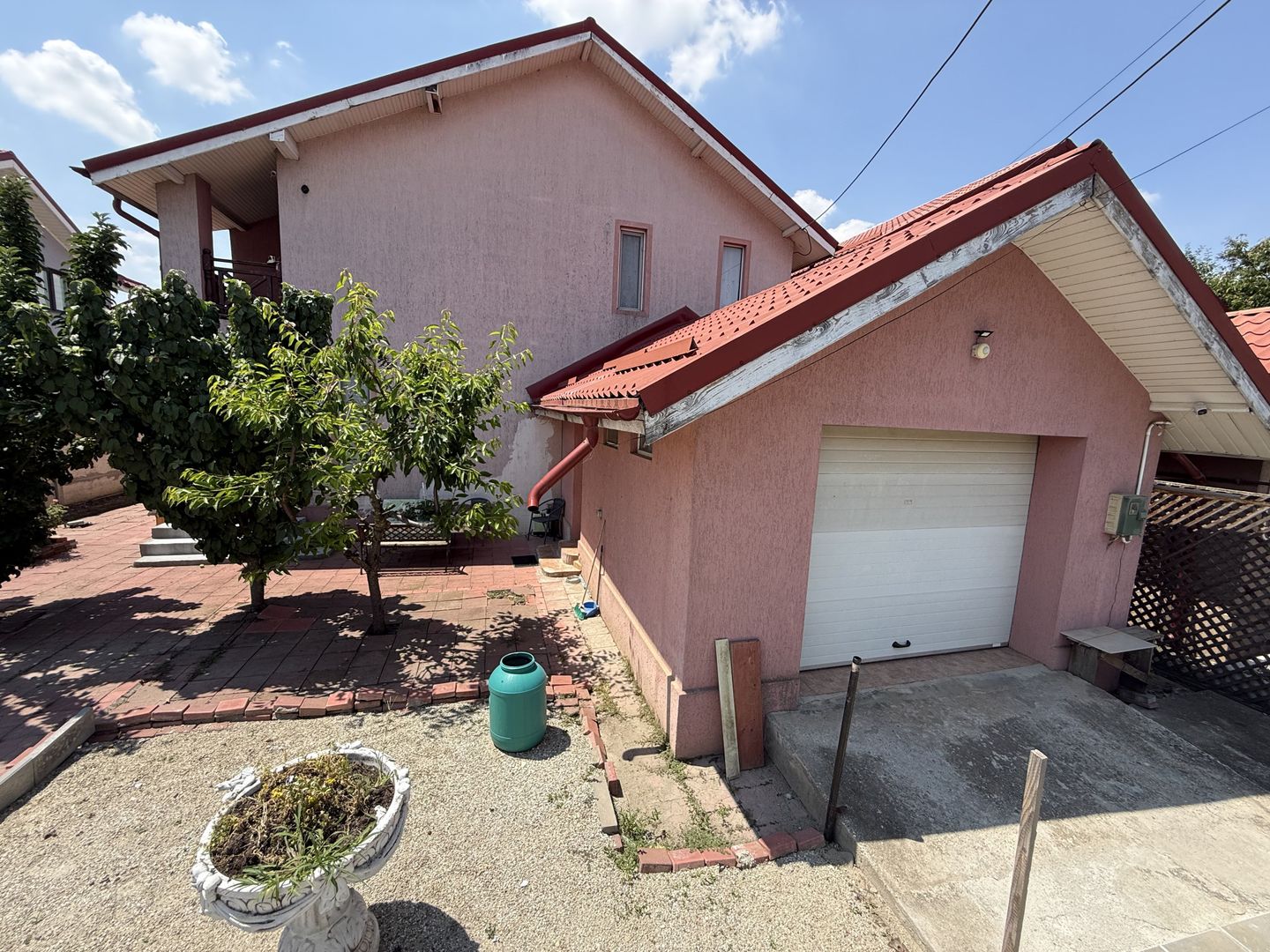 Vila P+1 cu terasă 255 mp + garaj 22,5 mp si teren 417 mp-Berceni ! - Poză 40
