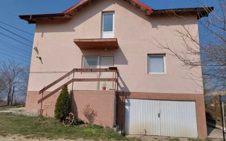 Casa cu teren de vanzare in Iasi, Dealul Zorilor - Poză 1