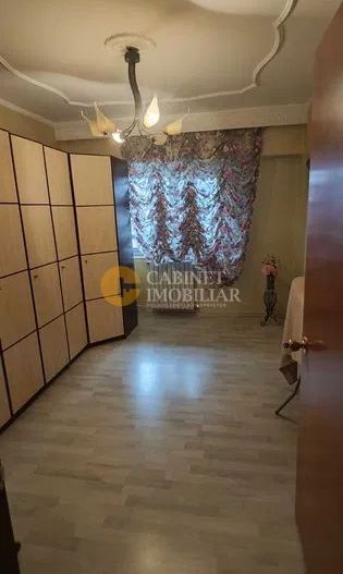 PACURARI - 4 CAMERE DECOMANDAT - ETAJ 2 - Poză 3