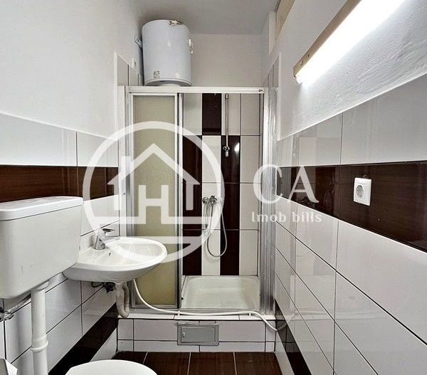 Apartament de vânzare la curte comună în zona Ultracentrală, Oradea - Poză 7