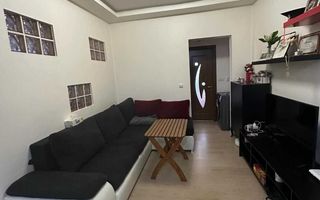 Apartament cu 3 camere - Poză 1