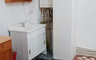 APARTAMENT NEMOBILAT SPATIOS METROU UNIVERSITATE - Poză 9