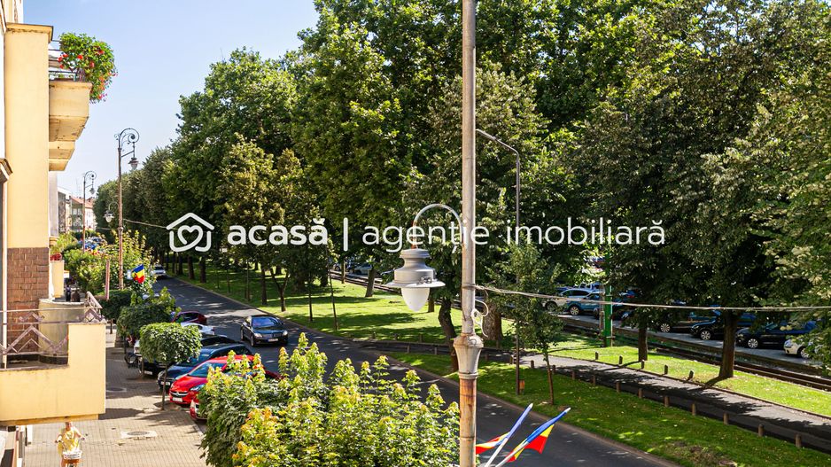 Rezervat Apartament ideal pentru afacerea ta, cu vedere la Bulevard - Poză 1