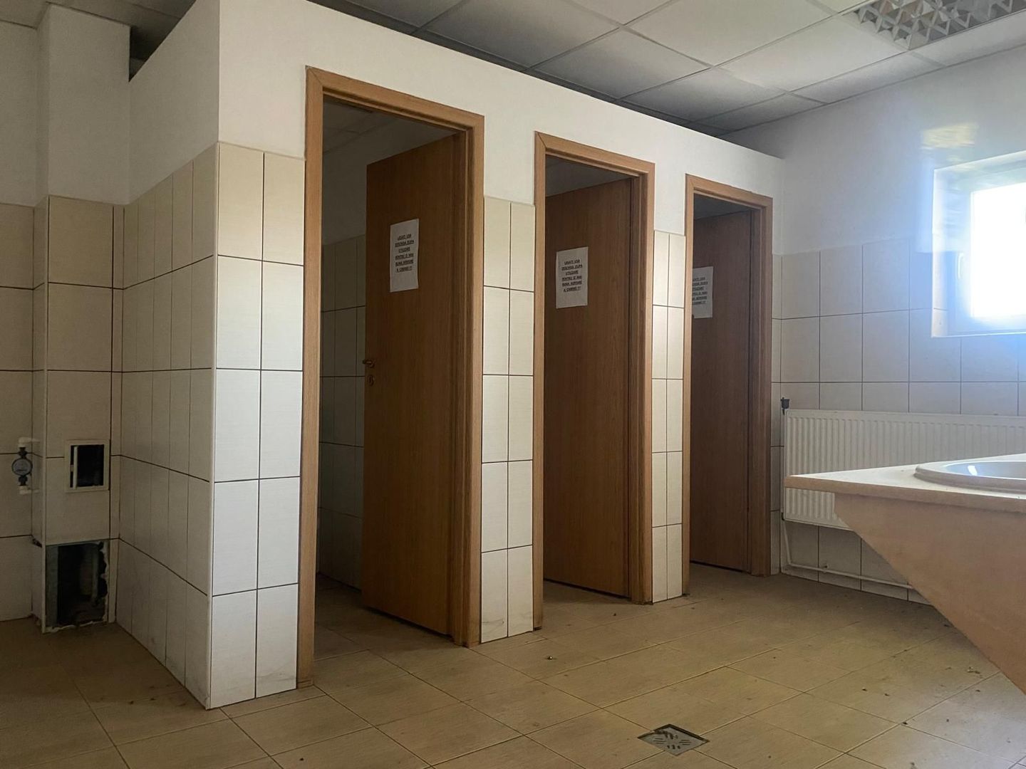 Oportunitate! Inchiriere birouri si spatii de depozitare in Targoviste - Poză 7