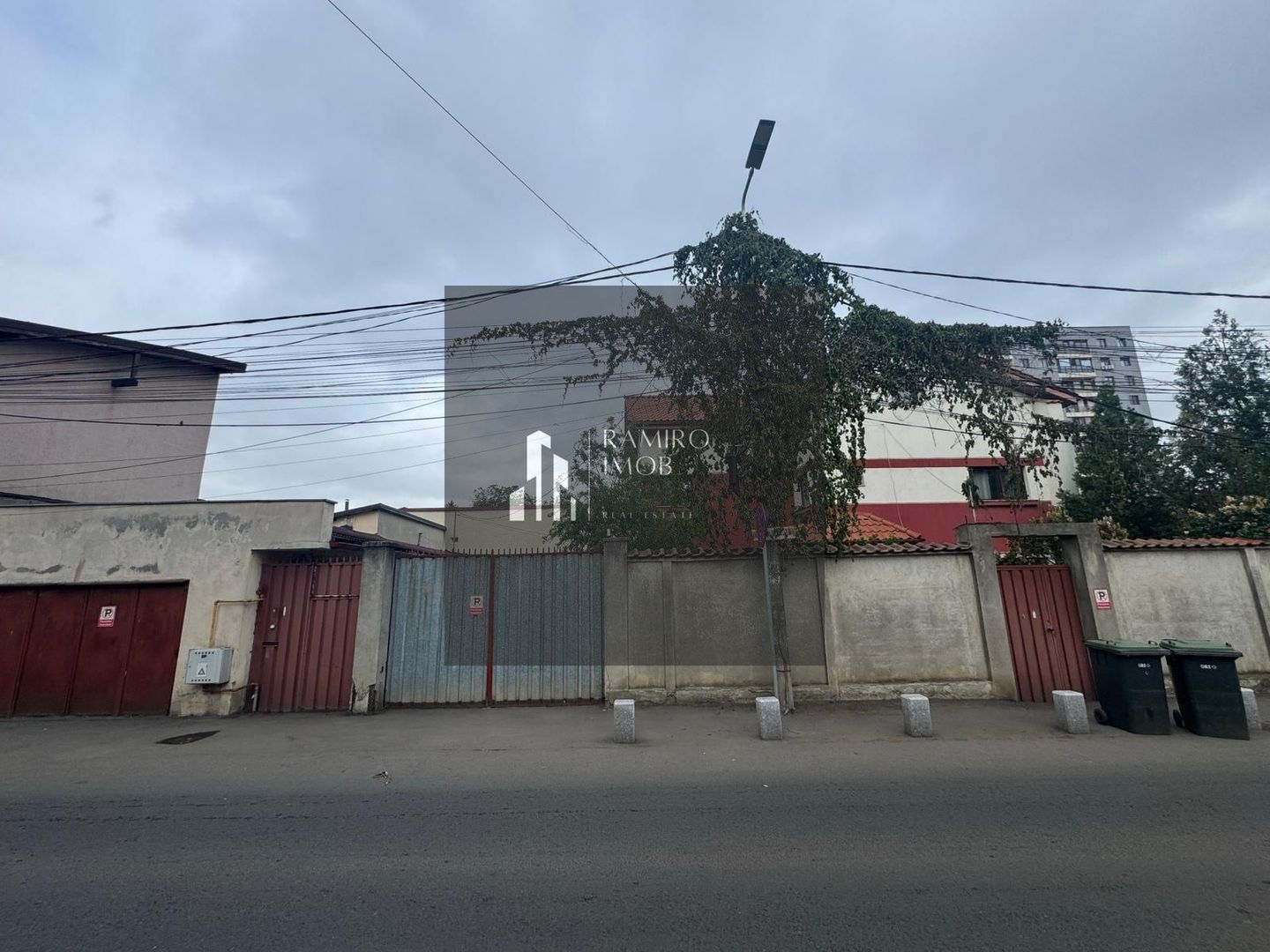 Casa de închiriat 7 camere Sector 4, ideal pentru clinica, gradinita - Poză 2