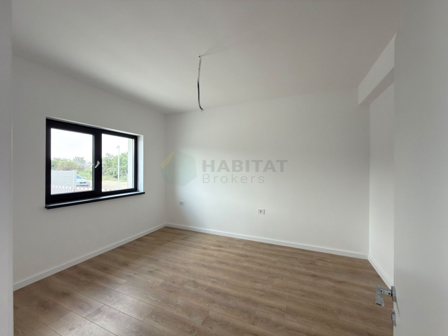 Casa 4 camere pe parter-Tunari | Teren 400 mp - Poză 10