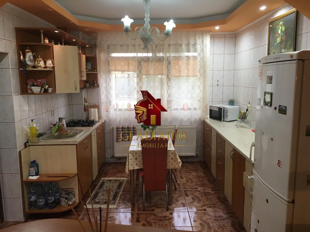 Vila impresionanta in Bucium - Visani - Str. Regina Maria - 2000 mp - Poză 6