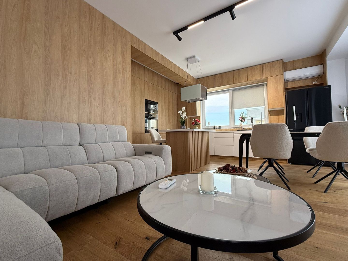 Luxury Duplex with Stunning Sunset Views *** Iancu Nicolae - Poză 1