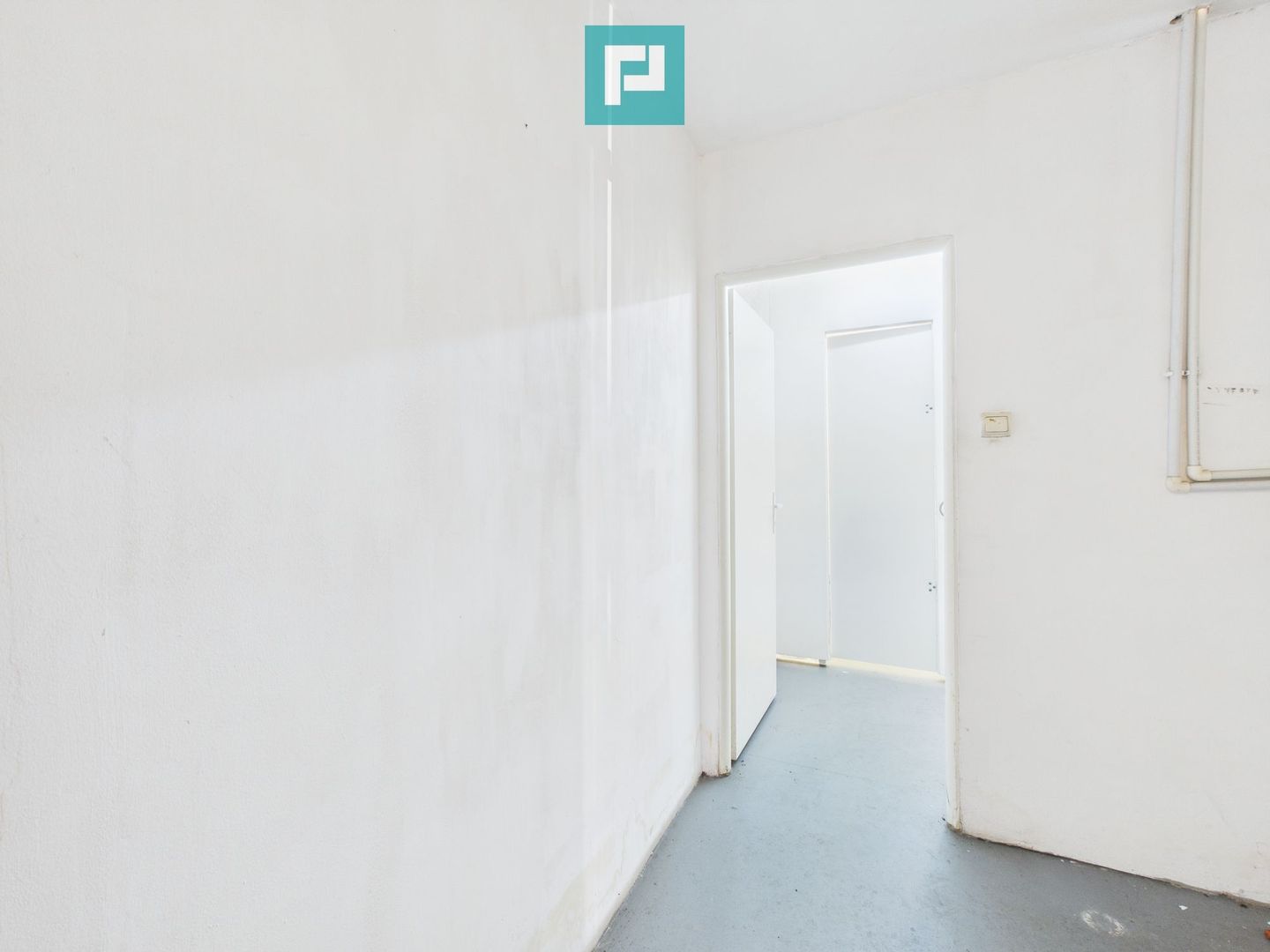 Hală de 431 mp în parc industrial Arad - Poză 2