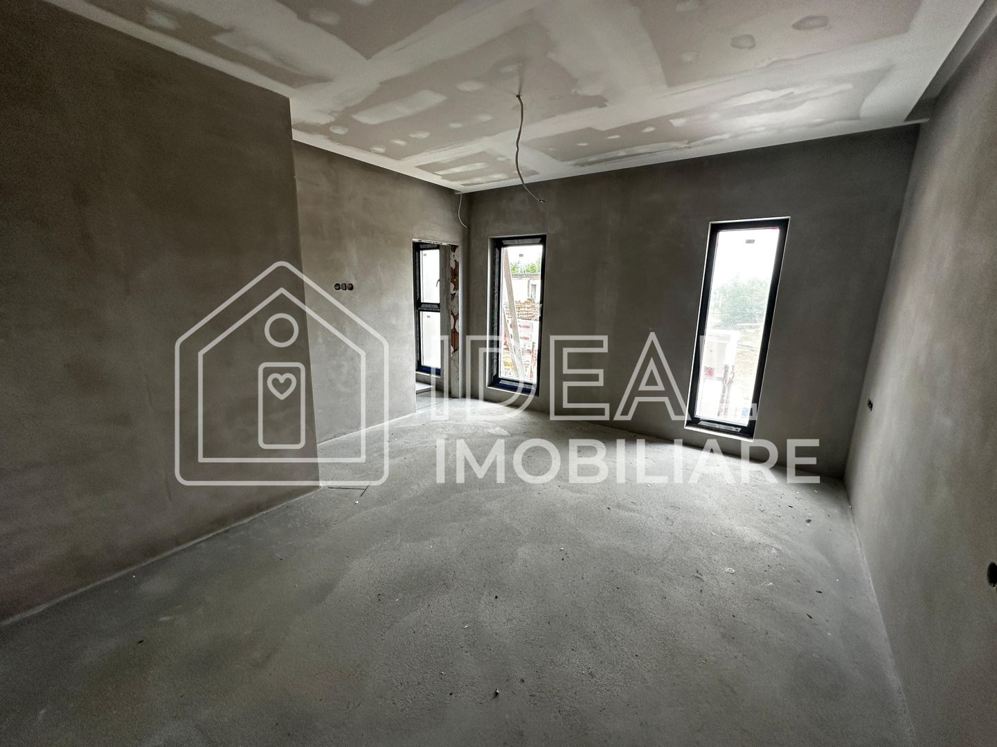 Apartament 3 camere LA CHEIE, Cartierul Athitectilor - Poză 2