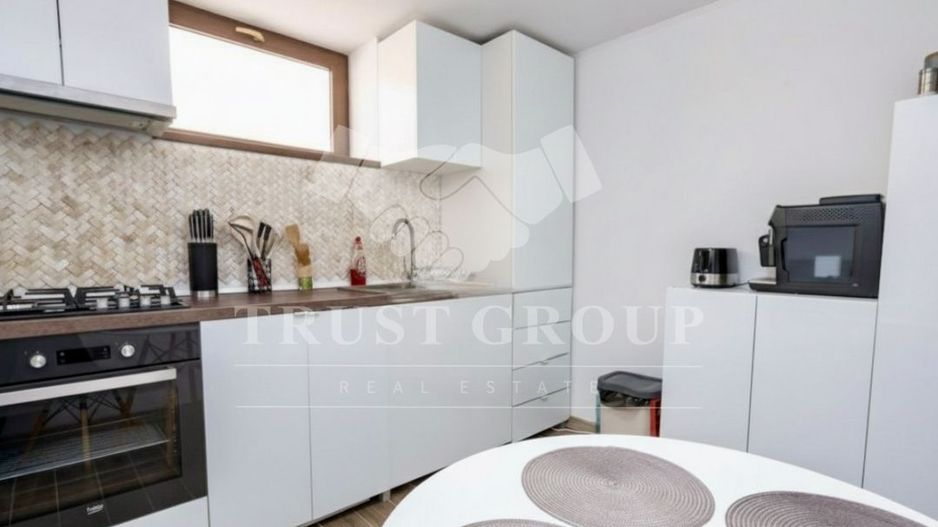 Casa boiereasca renovata Unirii | Curte 70mp | D+P+Pod - Poză 8