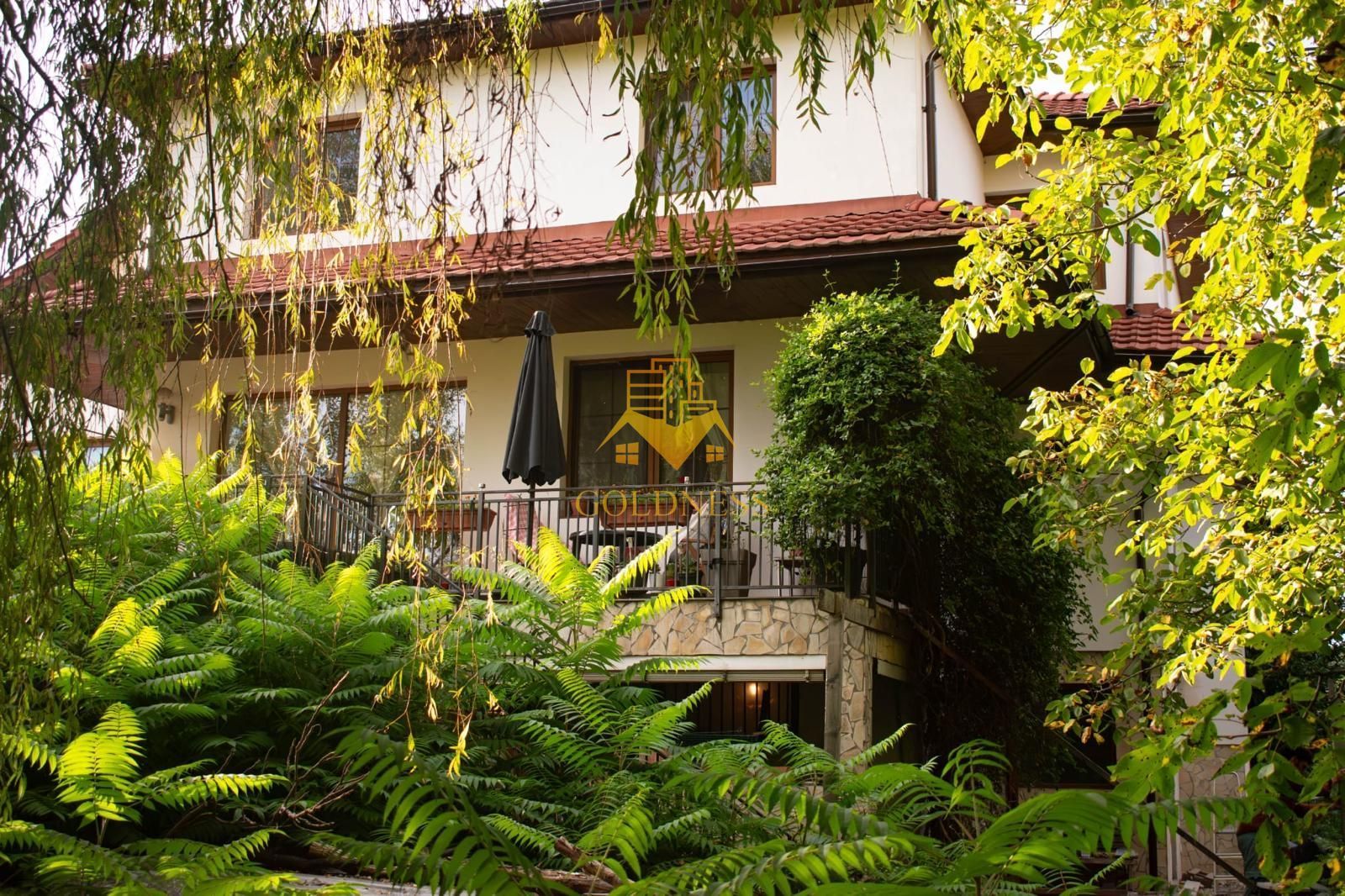 Casa cu teren 2000 m si front 35 ml in Buna Ziua, zona Grand Hotel It. - Poză 1