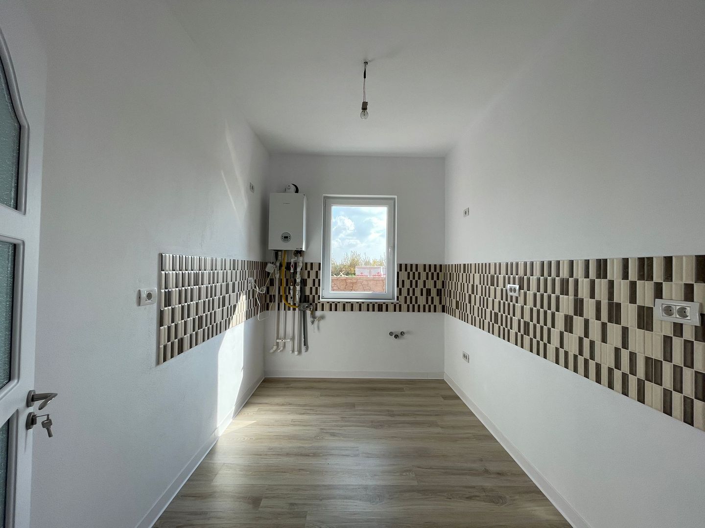 Duplex 4 dormitoare-2 Bai-129 Mp- Super Pret-Pozitie Excelenta-Ghiroda - Poză 7