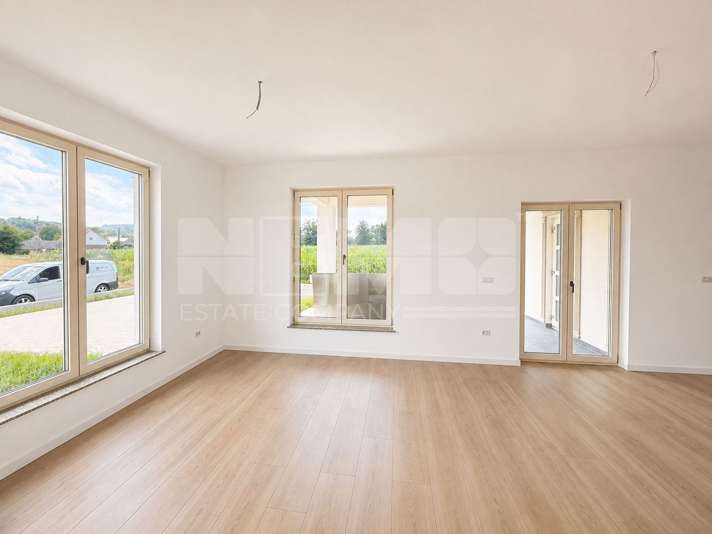 Casă nouă de vânzare | Horodnic de Jos | 200 Mp - Poză 1