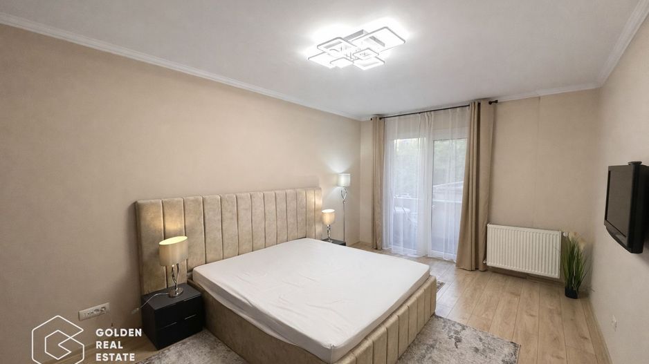 Apartament superb, BERMO, 2 camere, etaj 1, totul nou, centrala proprie, balcon - Poză 12