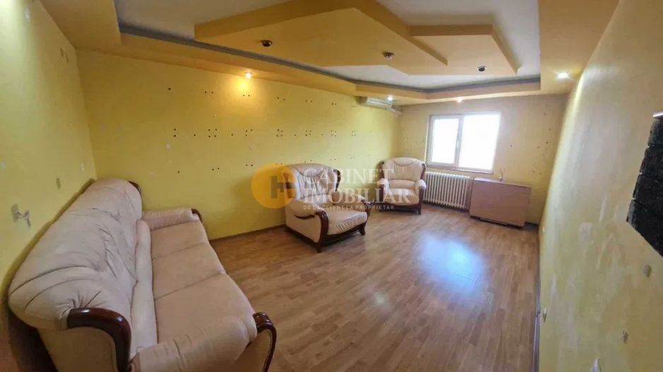 3 Camere Decomandat -Nicolina Bloc- 1982 - Poză 1