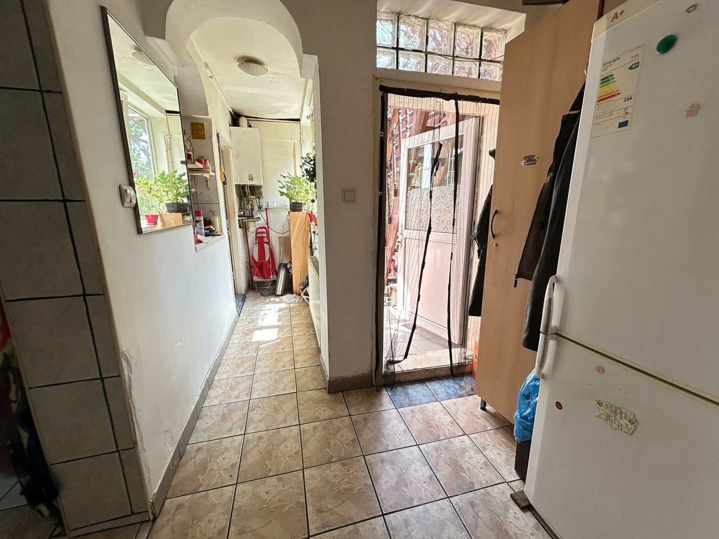 VILA  PIATA MUNCII | METROU - Poză 3