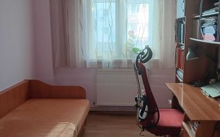 Apartament cu 3 camere decomandate, 2 băi și balcon închis, Zorilor. - Poză 4