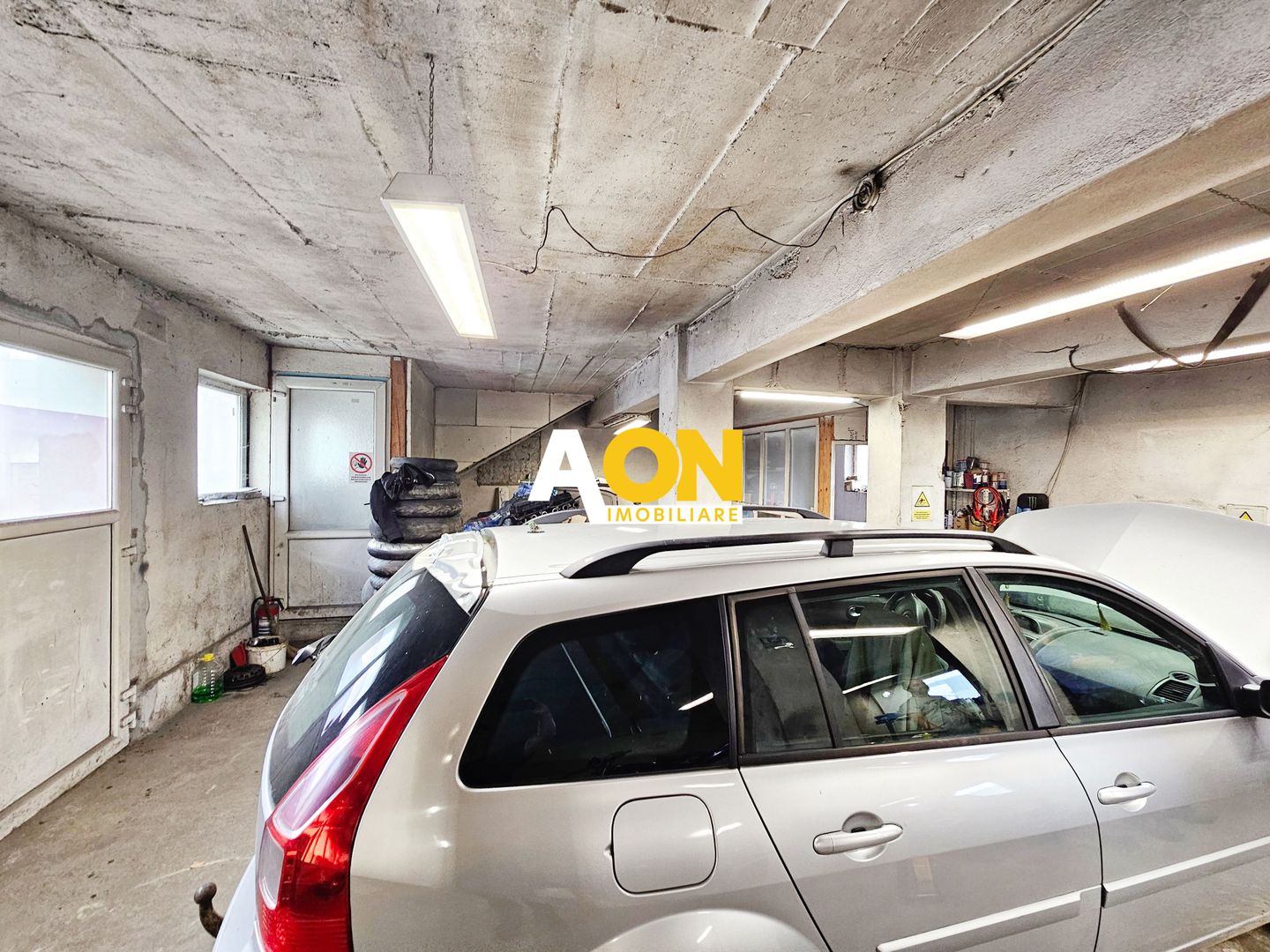 Spatiu pentru depozitare/productie/servicii, 300 mp utili + birouri - Poză 5