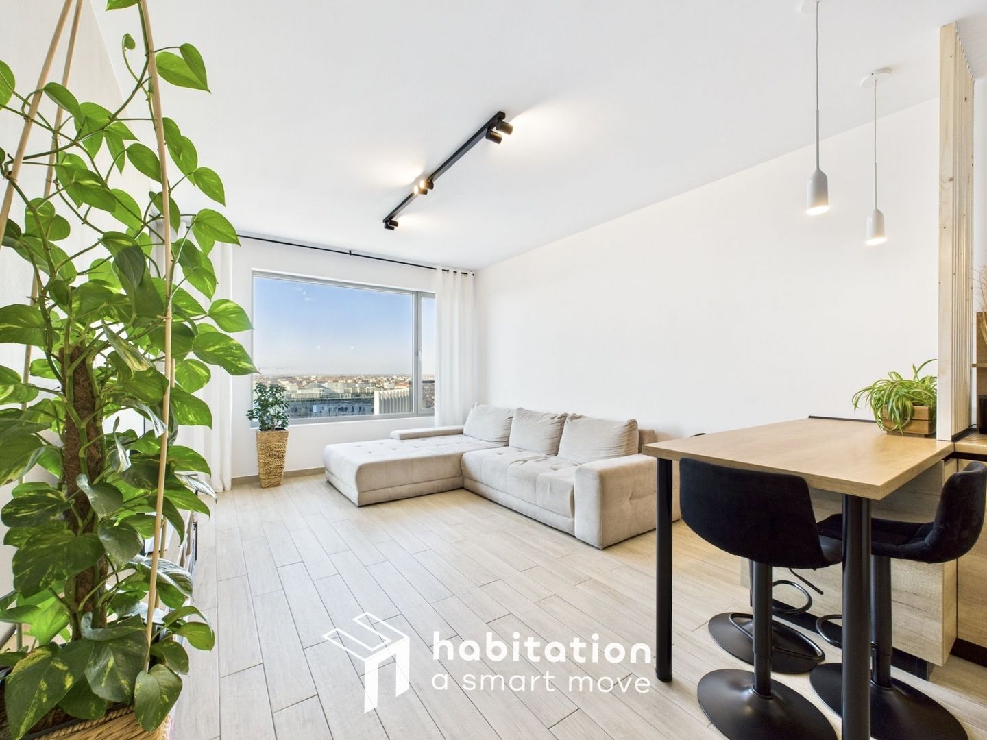 Tur virtual - Apartament cu 2 Camere – Vedere Panoramică,  în ISHO - Poză 1