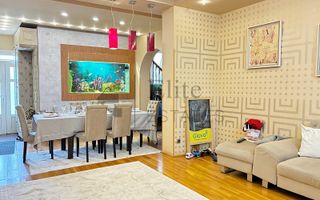 Casa singura in curte ultracentral in Oradea - Poză 2