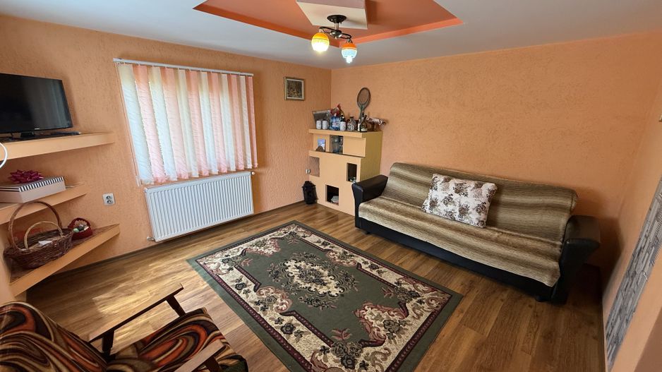 Vila construită in 2010 - P+1+pod - S=236 mp și curte 238 mp Campina! - Poză 10
