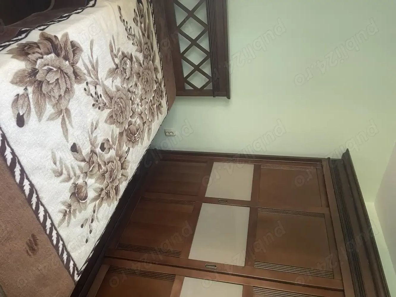 Apartament 3 camere Dambovita etaj 2 cu centrala - Poză 4