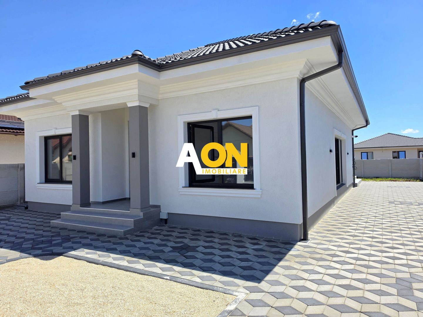 Casă 4 camere, 425 mp teren, panouri solare, cartier Orizont - Poză 2