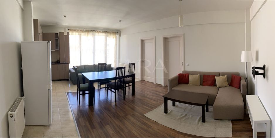 Apartament cu 3 camere, renovat, două balcoane, parcare, zona Teilor. - Poză 1