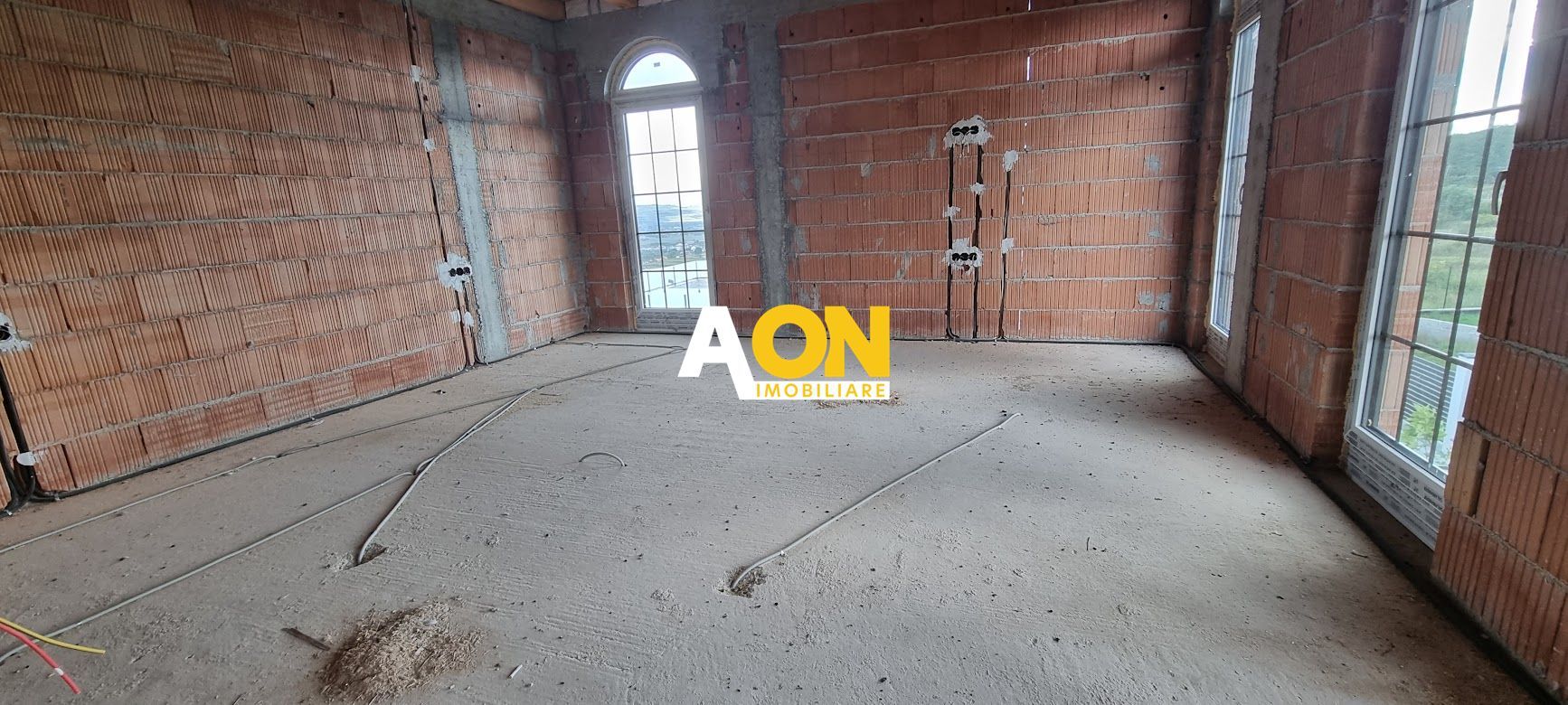 Vila la rosu, zona Schit - Poză 6