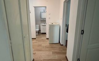 Renovat recent si complet| 2 camere| centrala proprie| zona frumoasa| etaj 2 - Poză 7