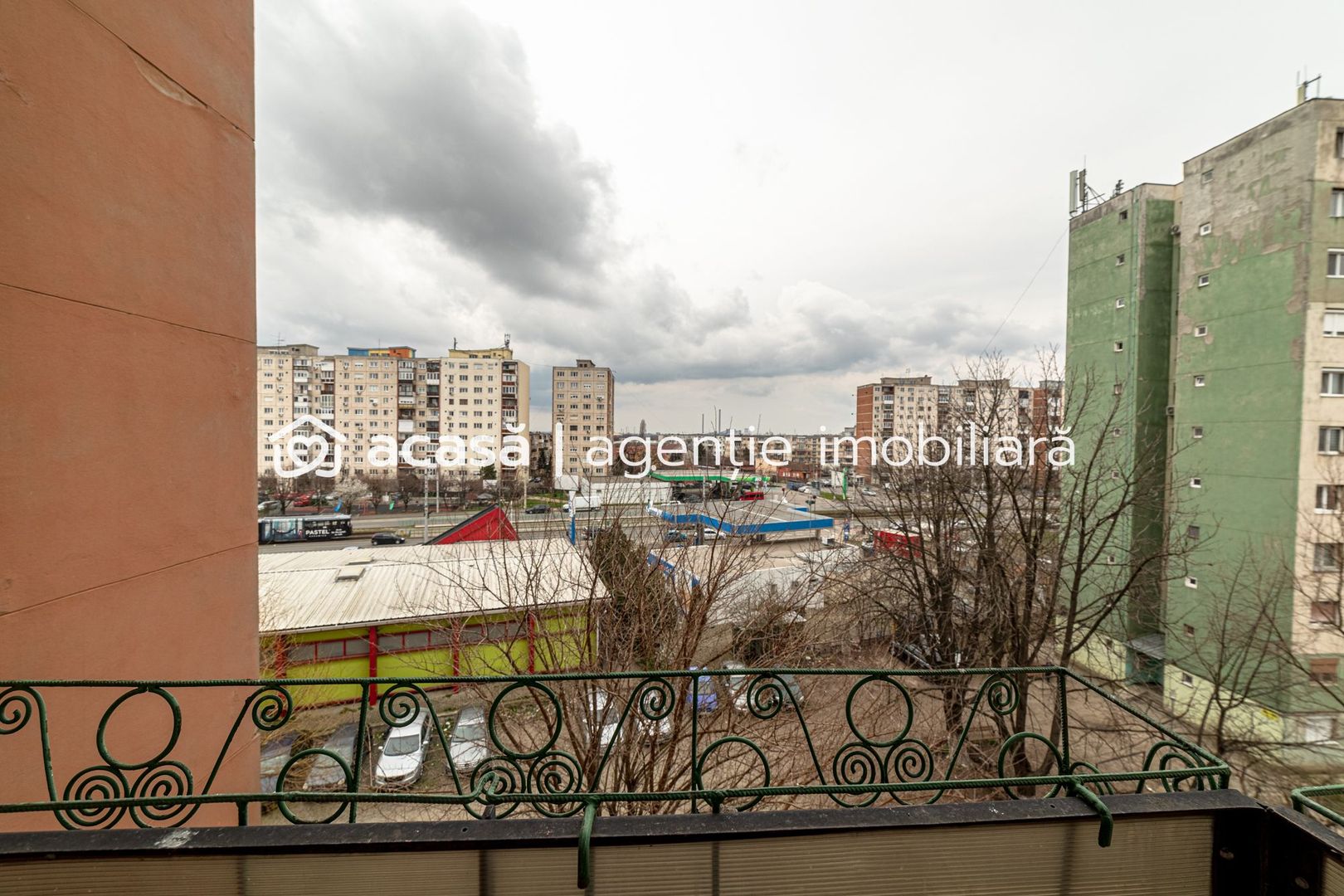 Apartament cu 3 camere in Vlaicu - Poză 3