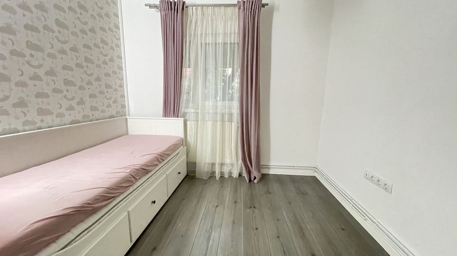 Apartament amenajat frumos,mobilat si utilat - Poză 10