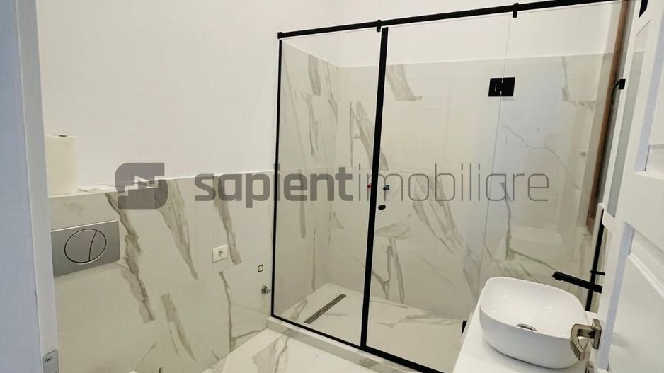 APARTAMENT ULTRACENTRAL - Poză 14