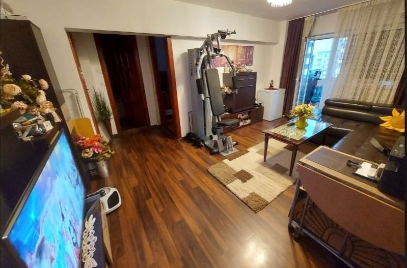 Apartament 3 camere, etaj 7, panoramic, boxă, zona Sebastian - Poză 3