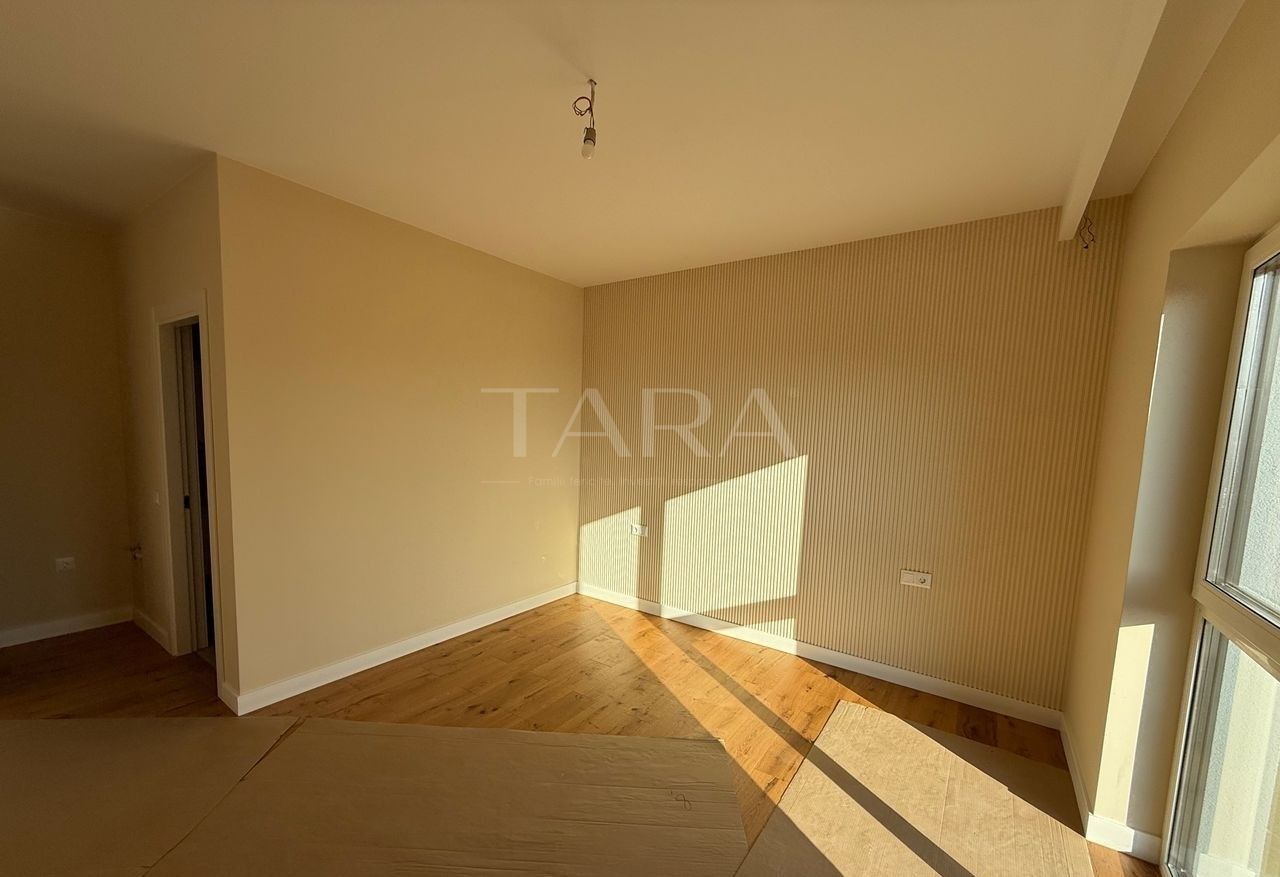 Apartament 3 camere finisat, cu CF. - Poză 4